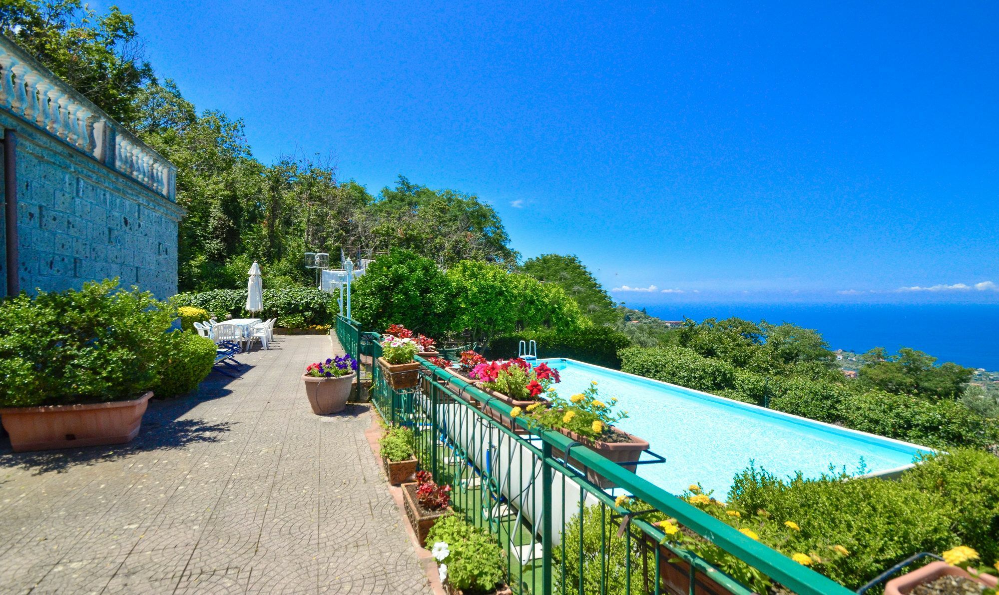 Luisa Hotel 3*